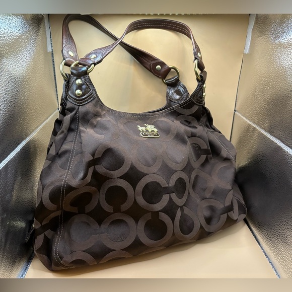 Coach Bags Coa Coach Hallie Shoulder Bag In Signature Canvas 3 Compartment F4824 Brown